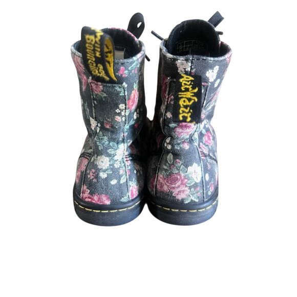 Doc Dr Martens Hackney Rose Floral black Canvas Boots US Size 7 EU 38 - Picture 4 of 7